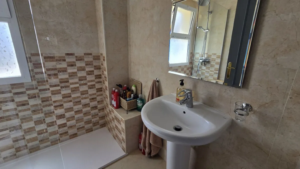 469d9b45-3311-4f8c-a0a9-7e199e0daffc