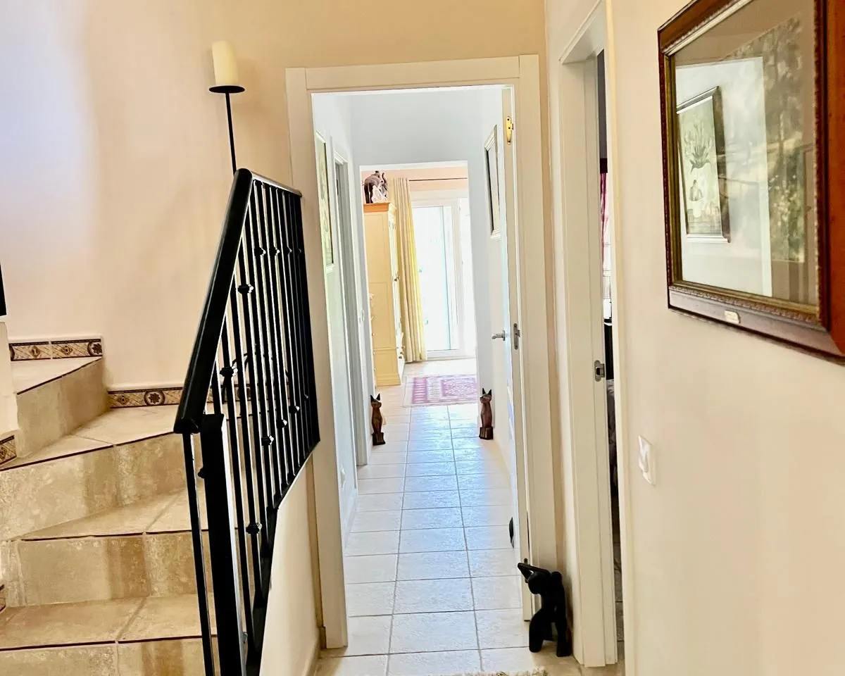 9328c6c2-851c-4257-85e1-70e5ba508414