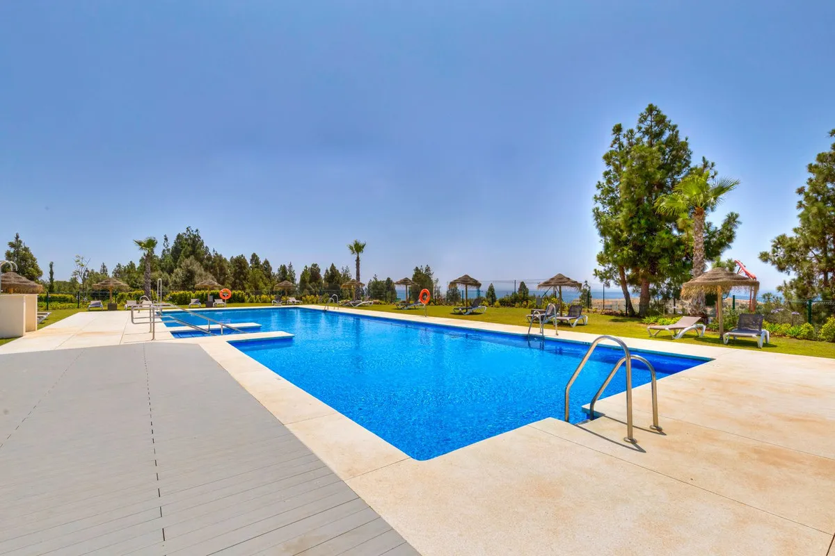 07c0a6e6-c2d0-49c5-a3e4-e7bfc46c98c3