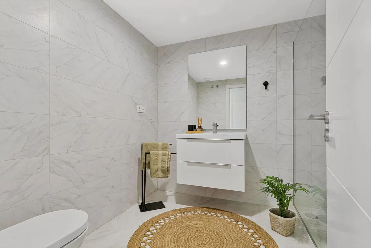 2dbb114a-2631-4553-8f6a-24b8bf7e2139