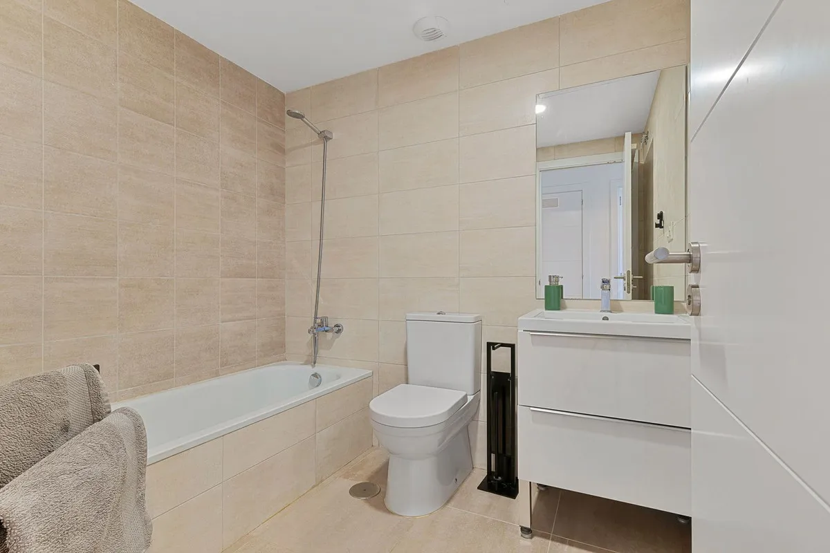 4f9dc9b7-c64b-4d77-9846-f129c076fb14