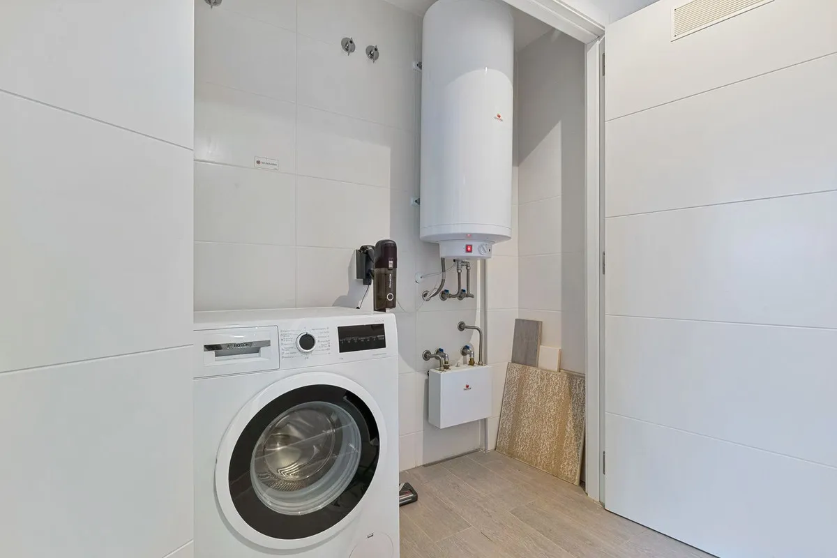 e600ad7a-90d5-45fb-8b8c-12265fbff53e