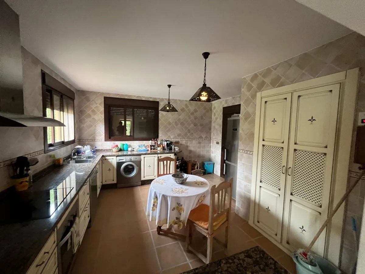 47282469-e6a7-4e75-a079-ed7d480e39a6