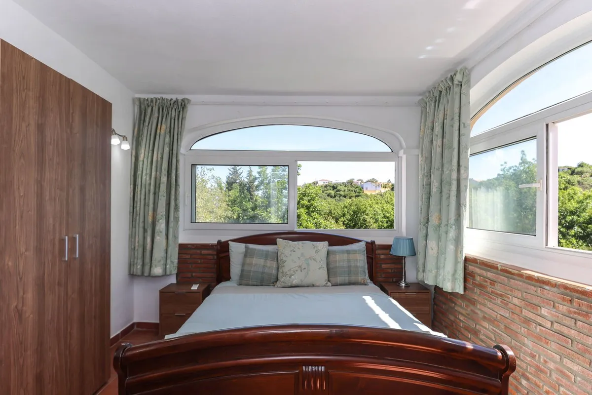 023dff65-fa68-4d2c-8762-c2025d0c5e6d