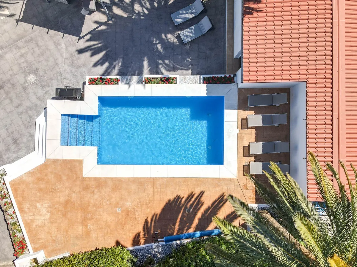 14692f9d-5822-4214-a5d9-9b5bc3e93848