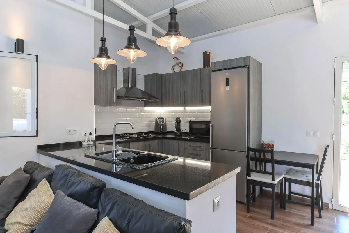 17d3db80-2f30-42af-bd8a-77de4334f389