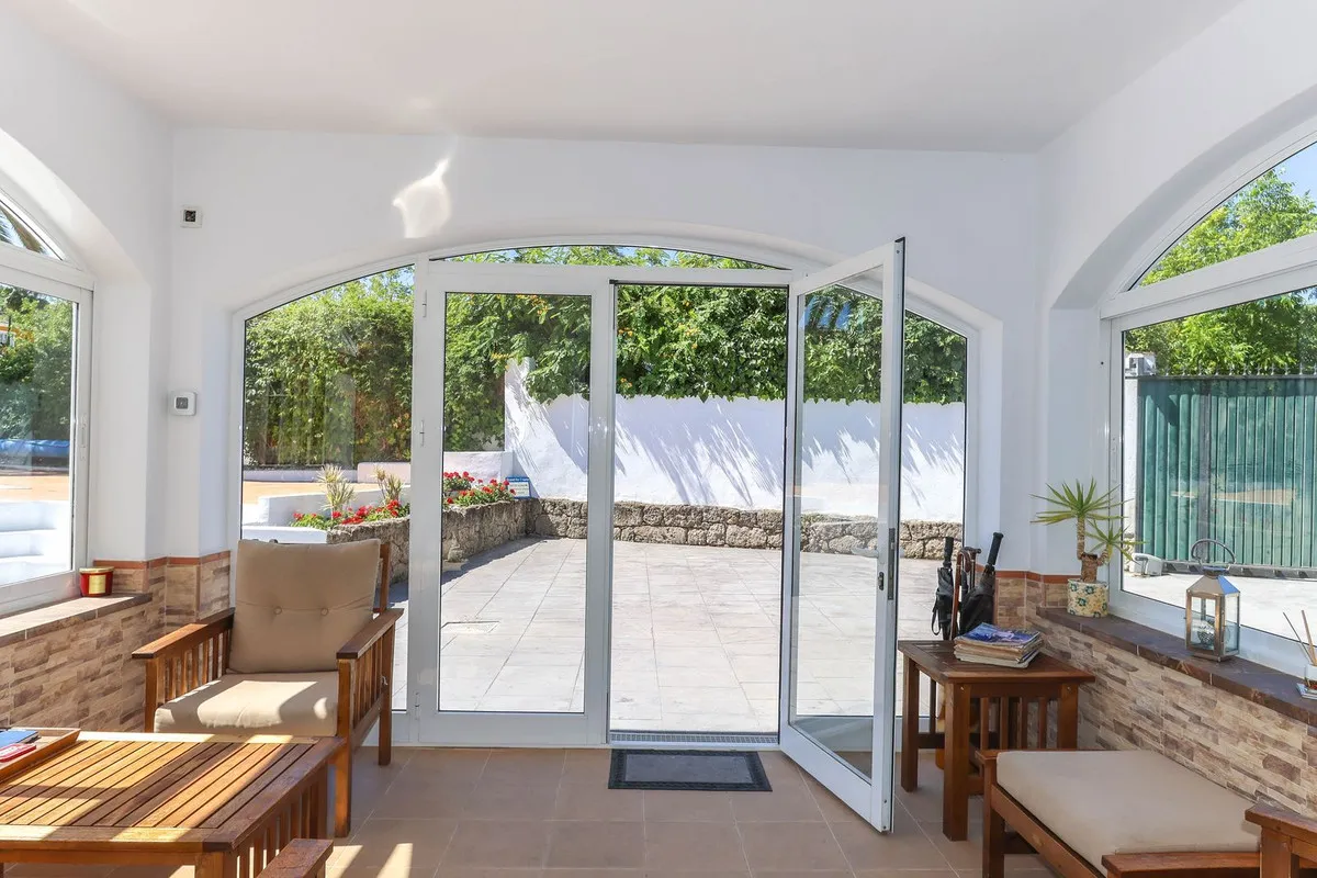 40860181-51c2-49f7-840b-f36ff888bede