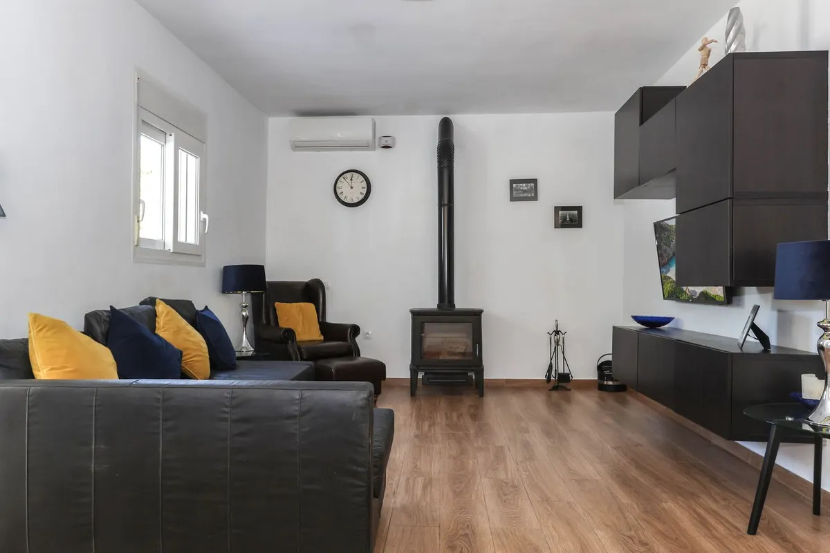 595dfcad-8213-4f2a-babb-1fe6cbd5db05