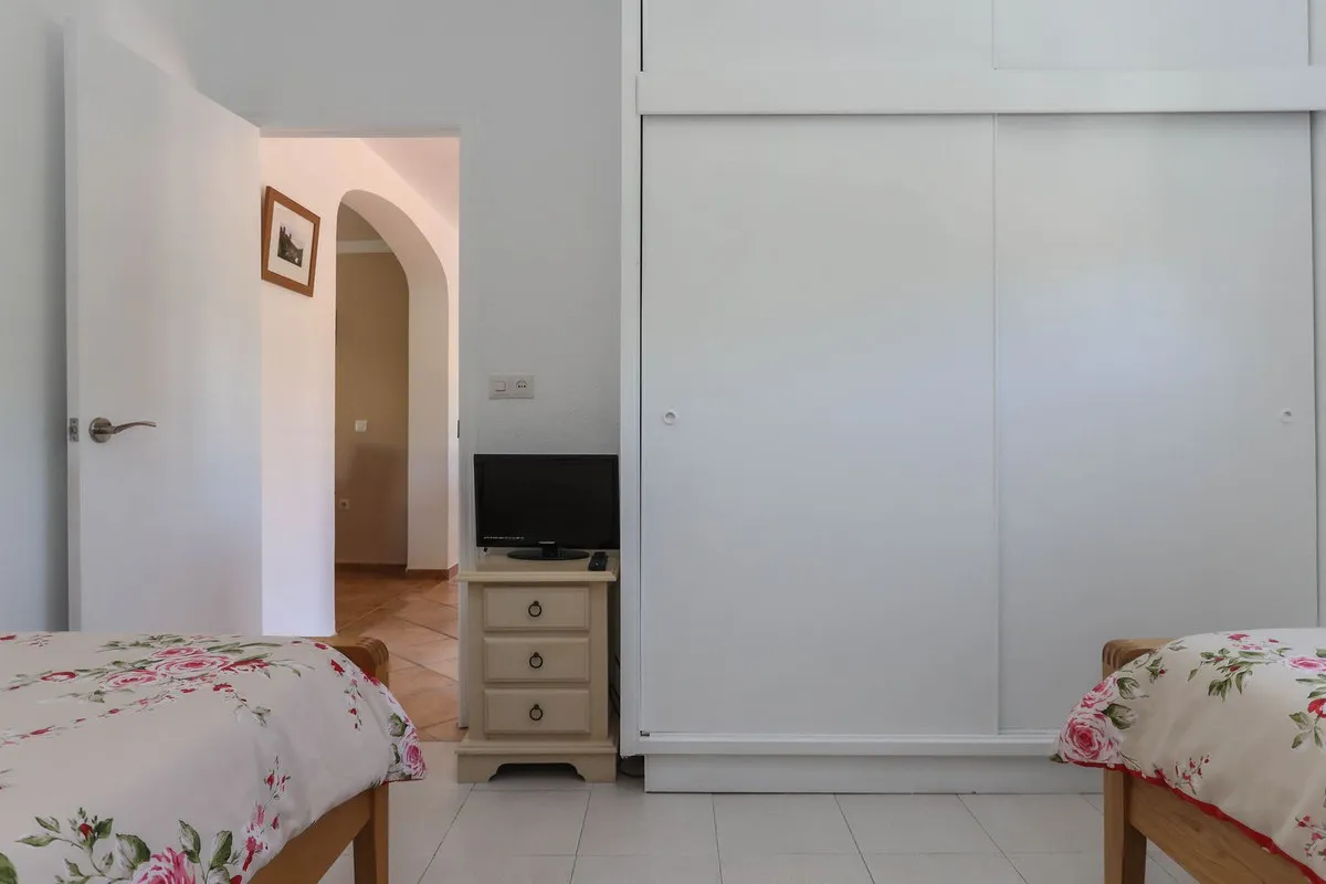 b368e163-fc2d-44eb-818d-84cf5683e963