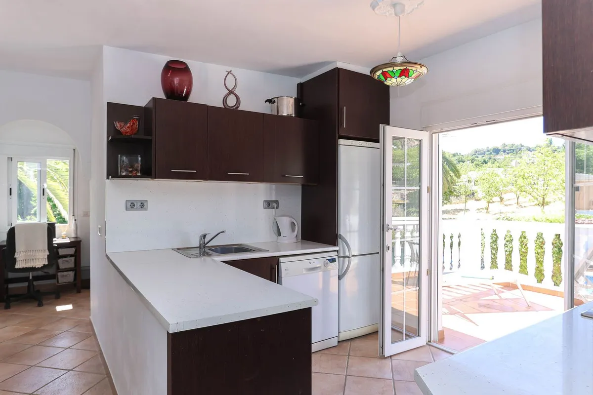 d63c1459-941b-4a34-8bc3-141f0ecfc886