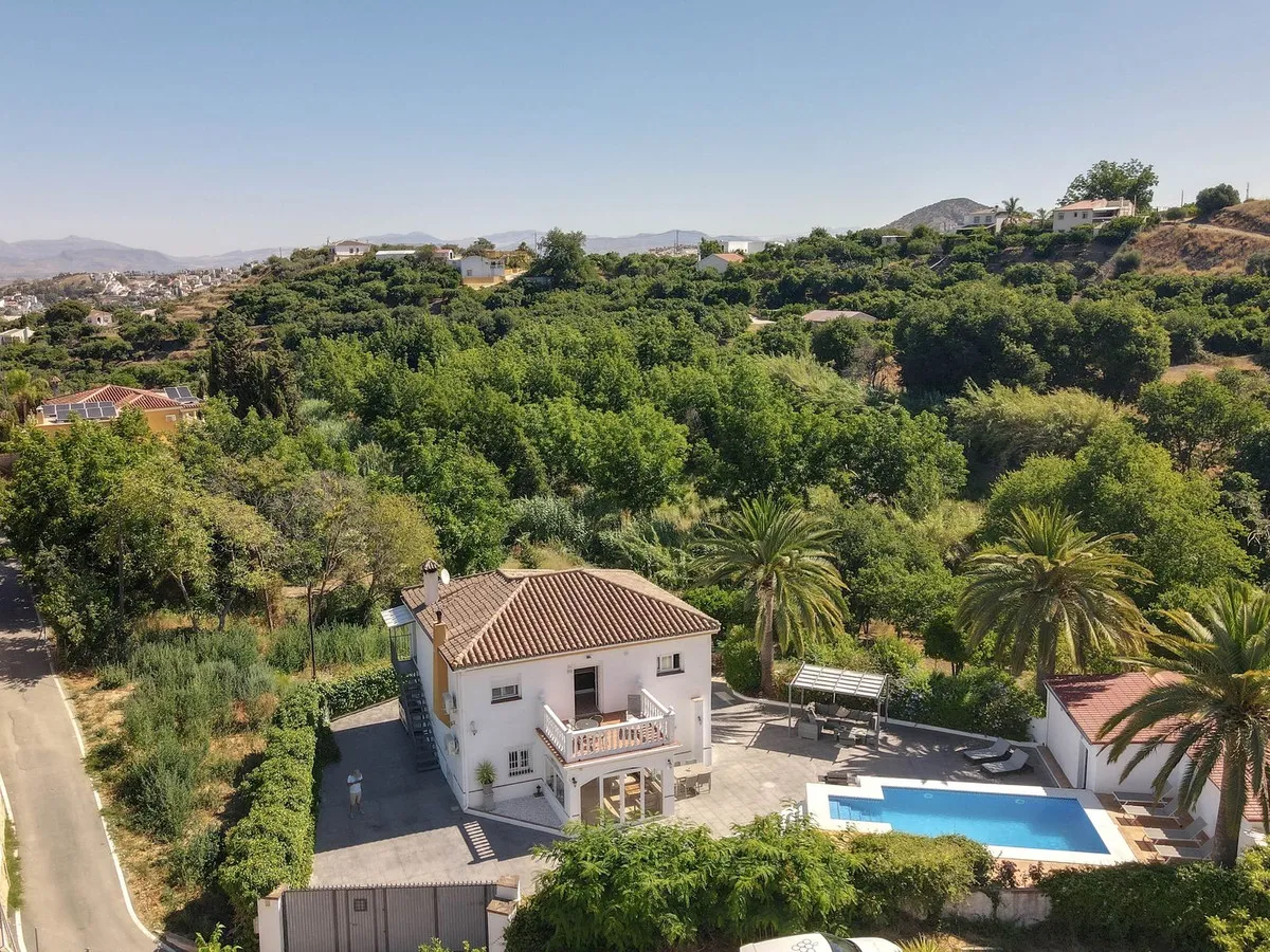 f123045b-13dc-4911-afb7-b9b32a078ffe