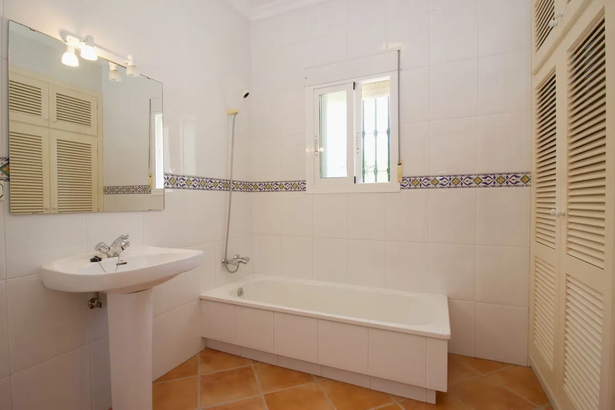 01edd599-27c7-45f7-86a2-be43629b9eed