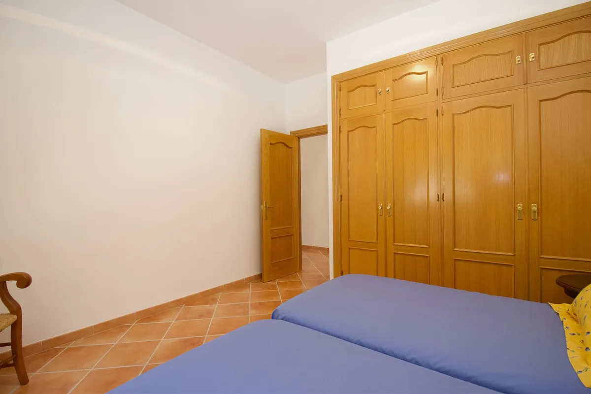 0b7f961f-5b7f-4475-bdc2-7cf03543c752