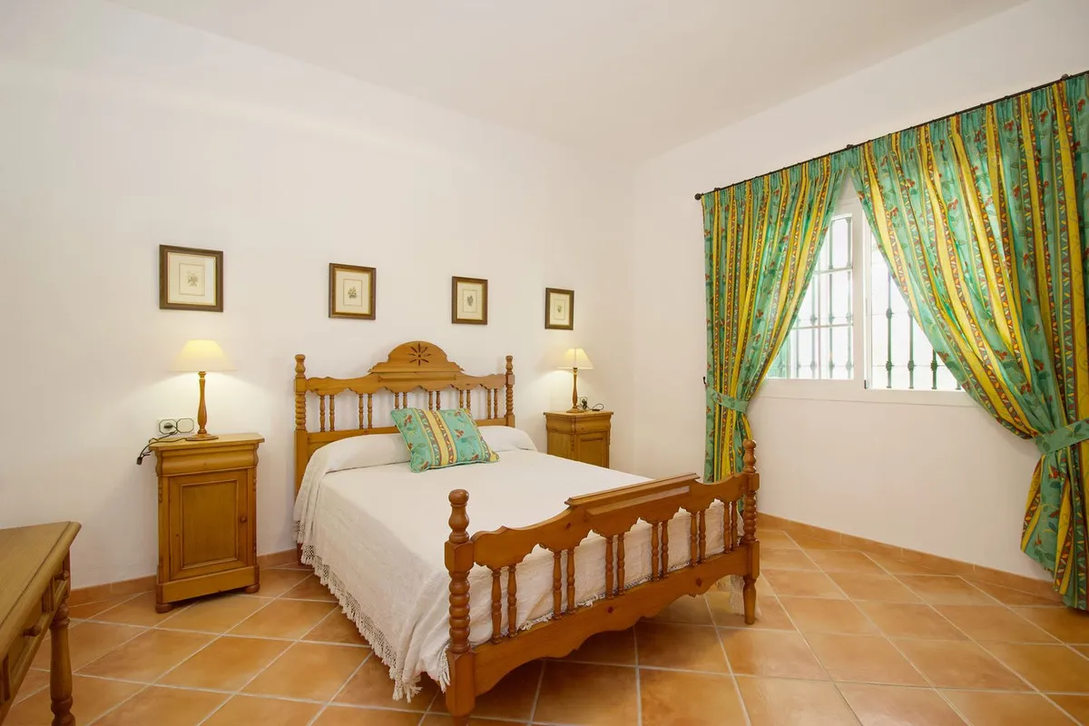 a5a87ebe-ad46-4154-ab5d-a613873f990d