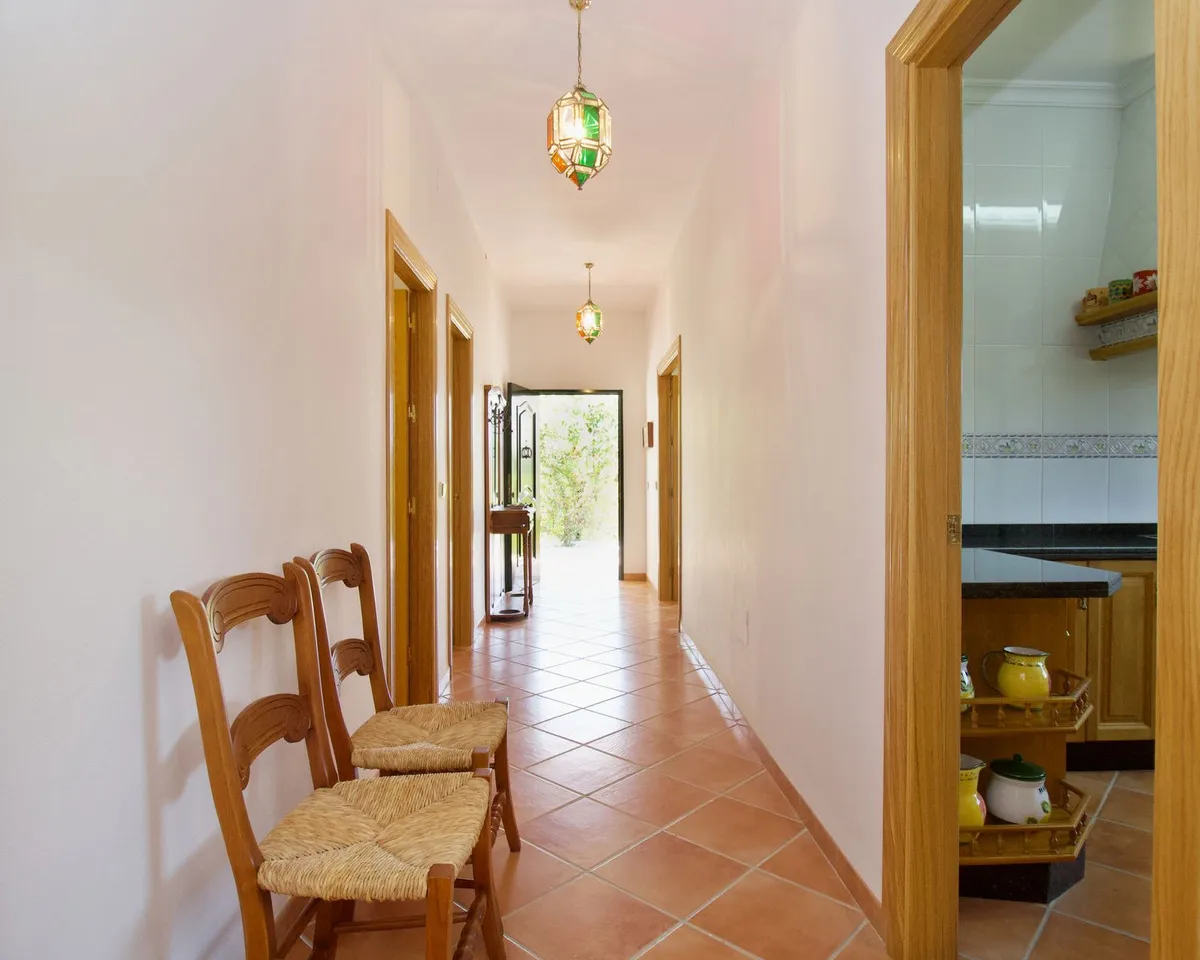 c6bb1fd0-12ce-4c44-80d7-3a36fea60cbb