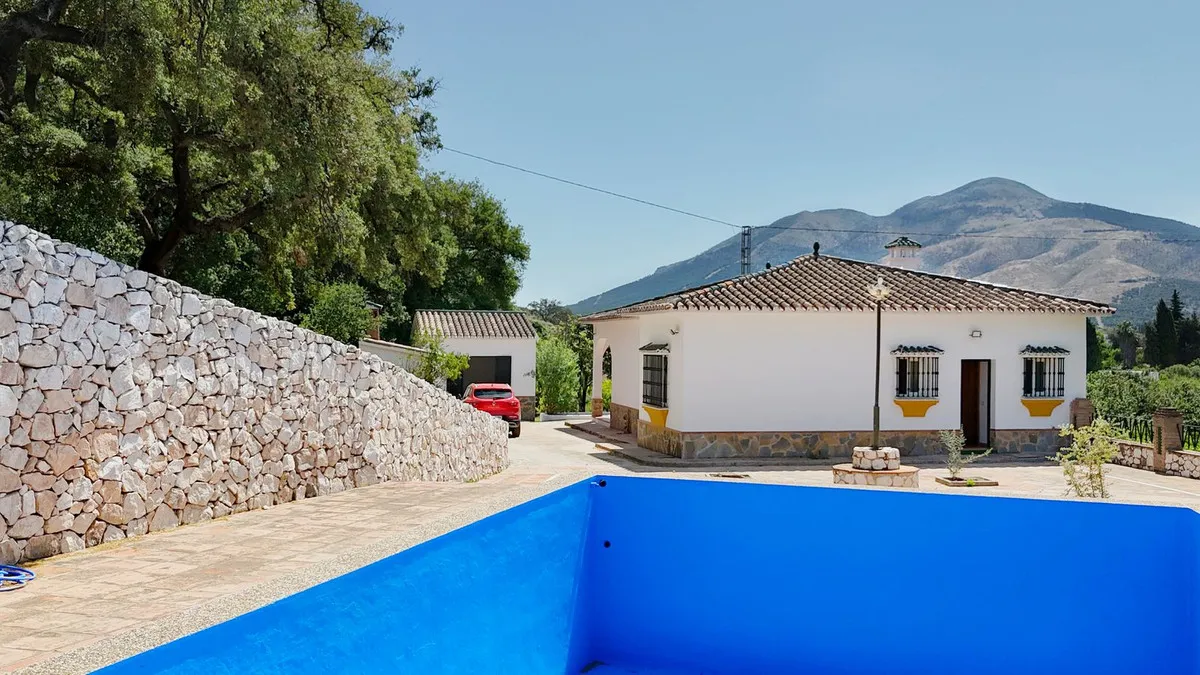 d4a9ef18-3729-40b0-89c9-bc03a8b41c9c