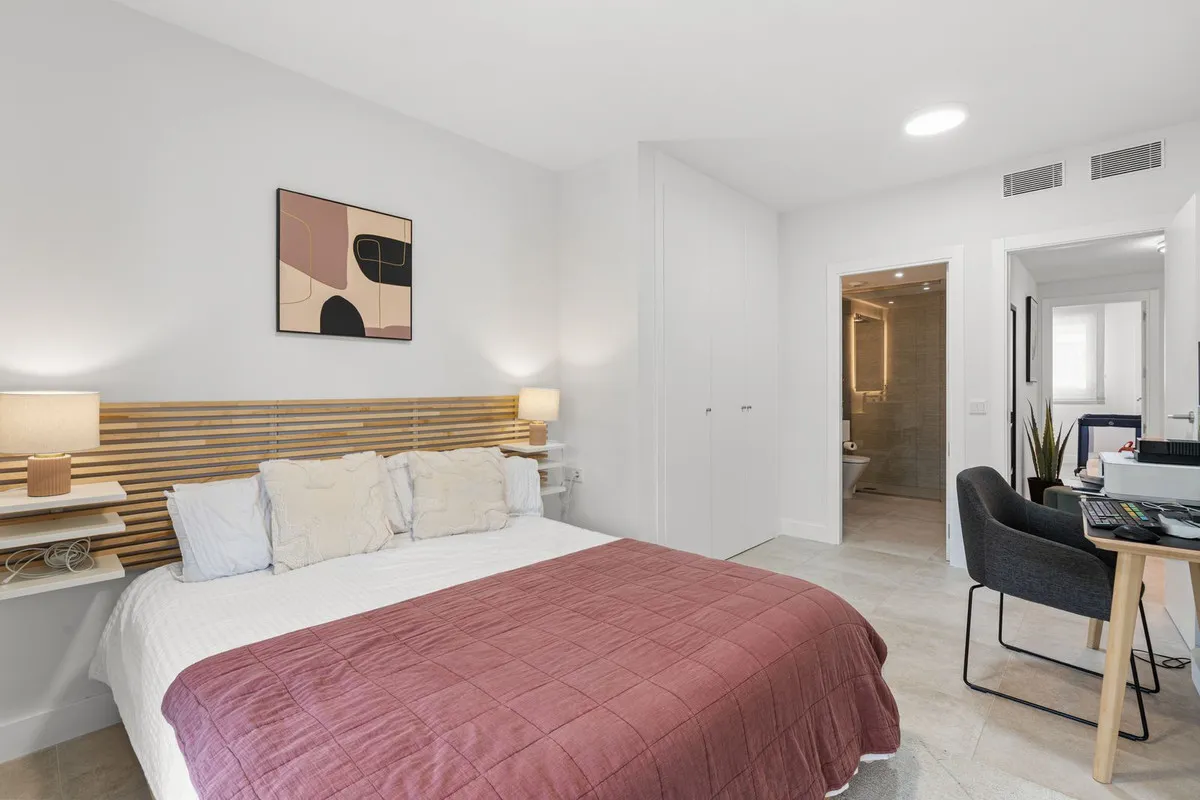 373ec5b3-7351-4235-aad2-27c7c11b0504