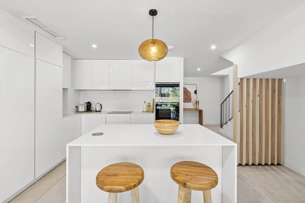 8b098190-cfd4-49d0-99c5-500ceb3e33cc