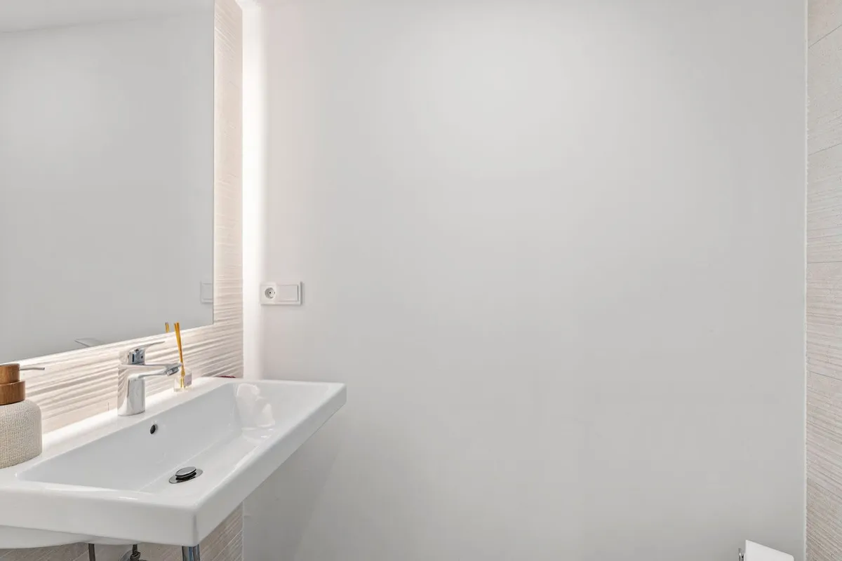 bac08f8d-1868-44fb-af8a-1528ab6d4d0e