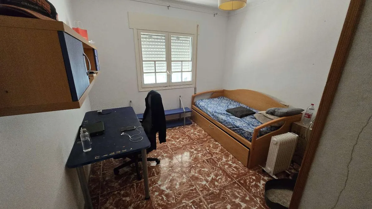 e121ca96-43d1-45a2-b7cd-902b3a93cf55