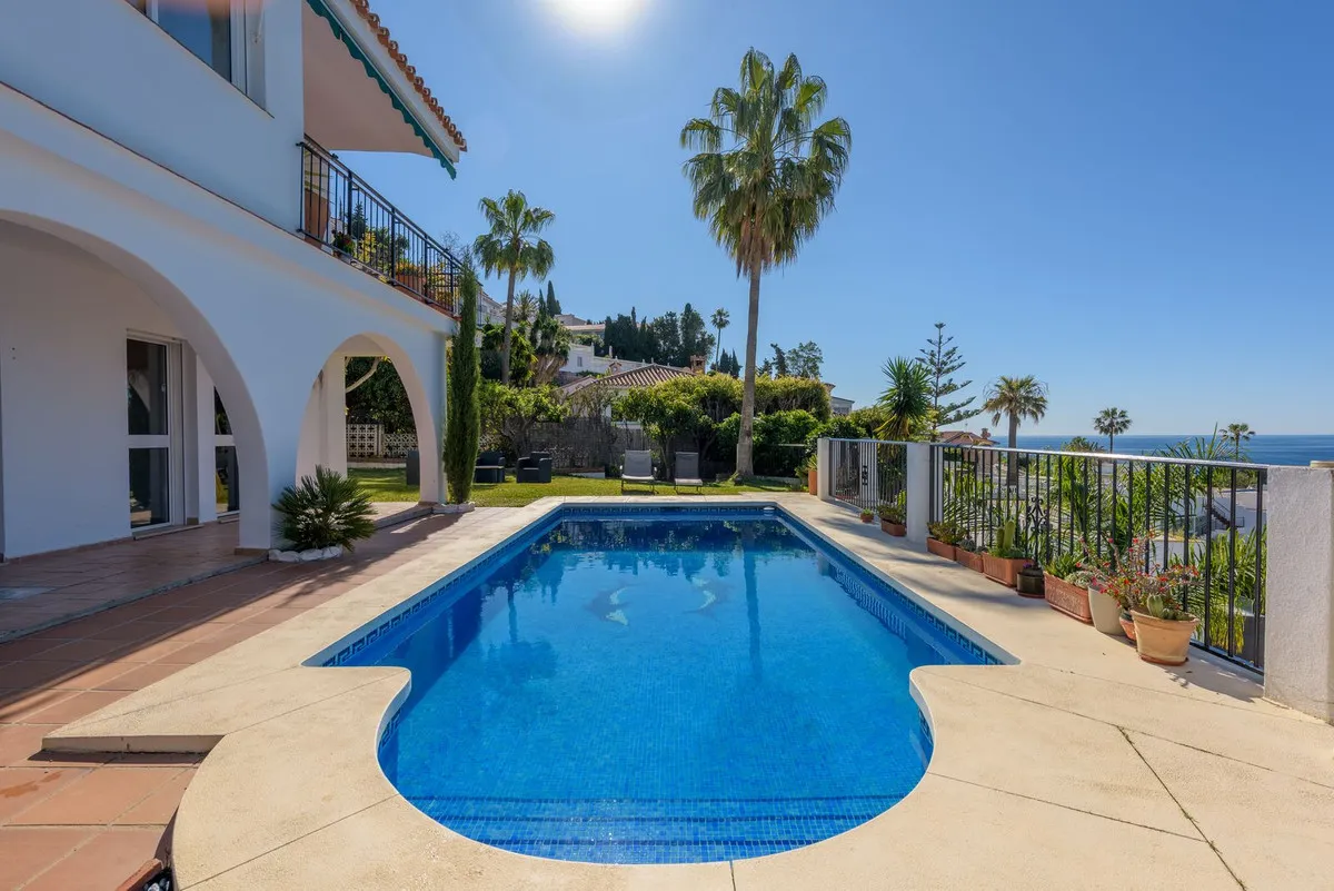 0130b730-42b5-410b-8427-38e66df2d8a5