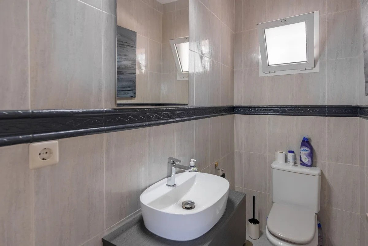 59d3b6df-0b0e-47c0-af33-7522b1d228f9