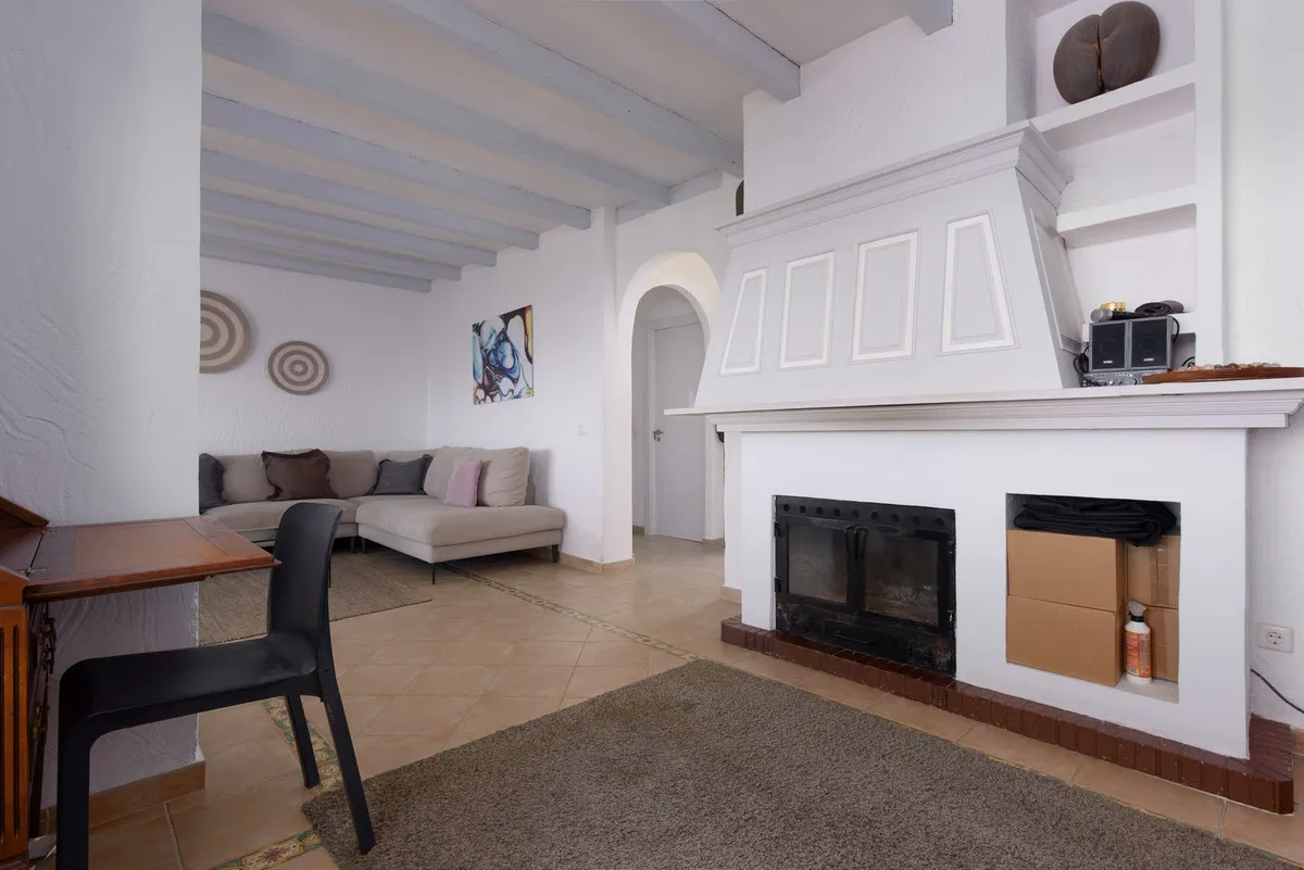 b15337e5-4153-44b1-89fb-668dcfe0d848