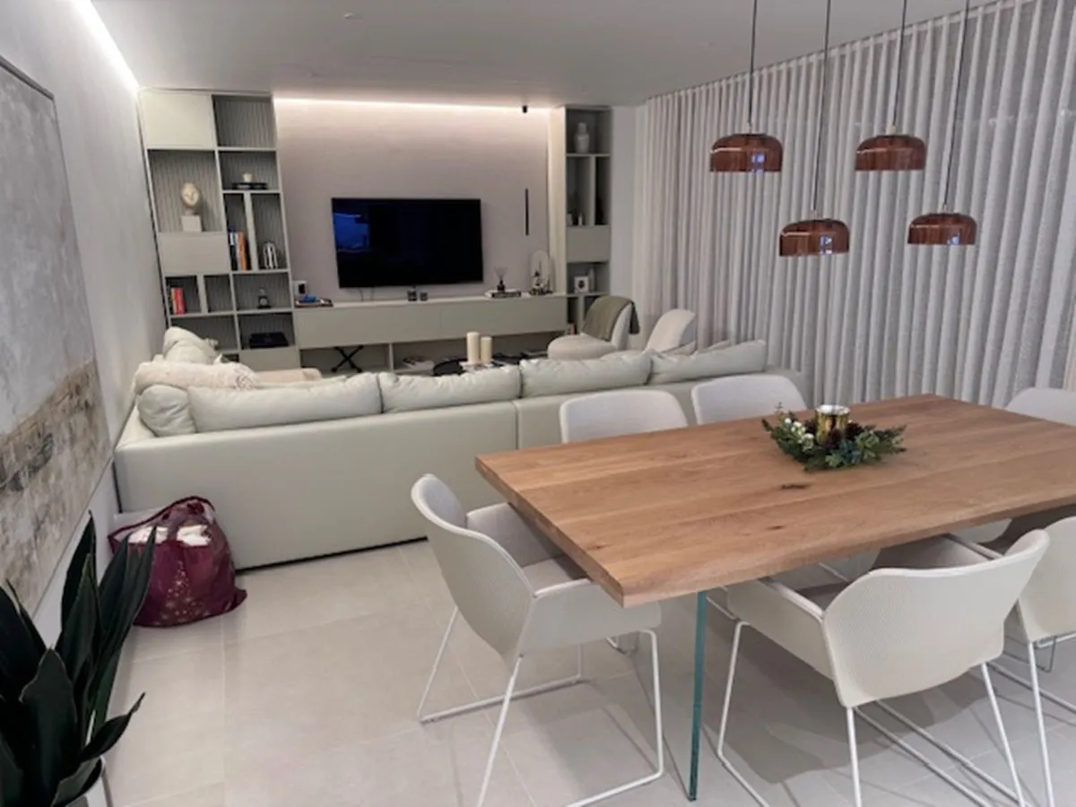 04a091aa-b43d-4e54-9880-c3abc038308a