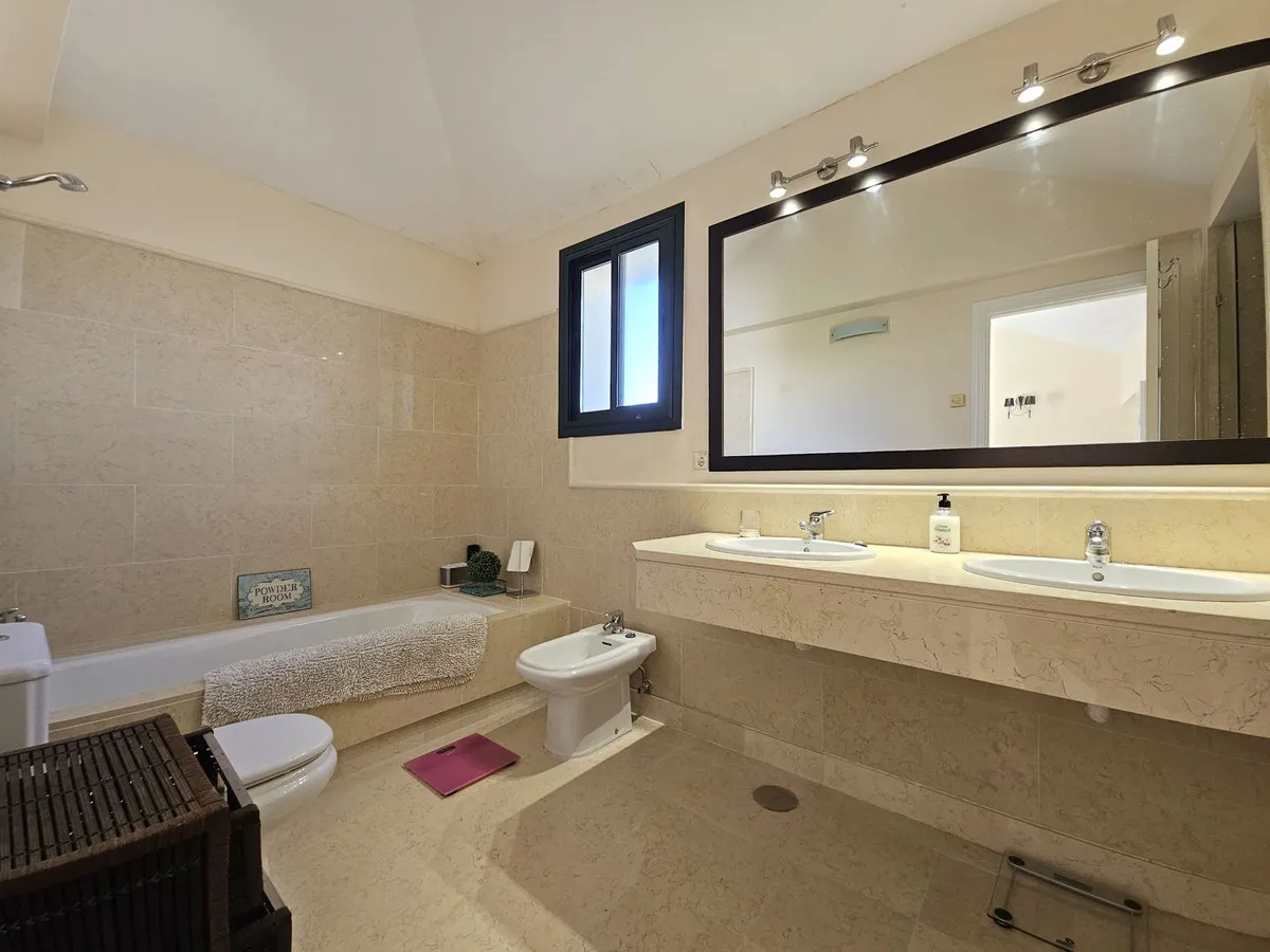 42ef11fa-6883-4430-819d-28ee8fdd1dd5