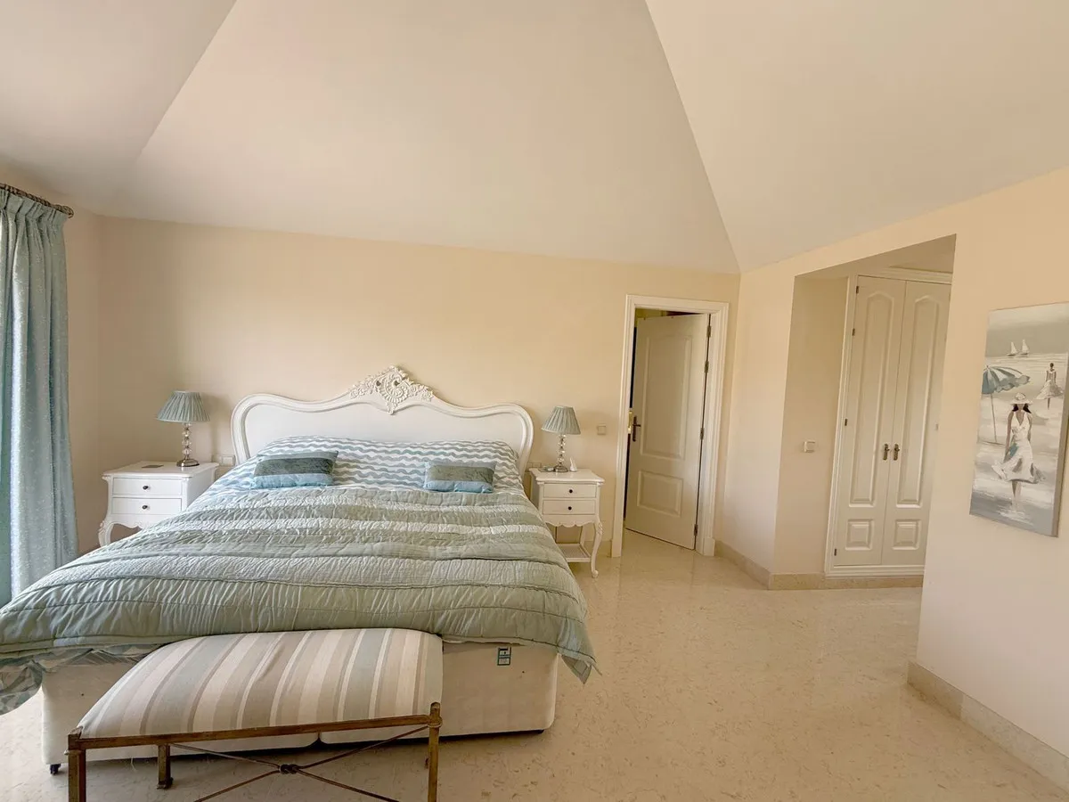 4d27344e-6562-404d-aee5-8f289e4cee79