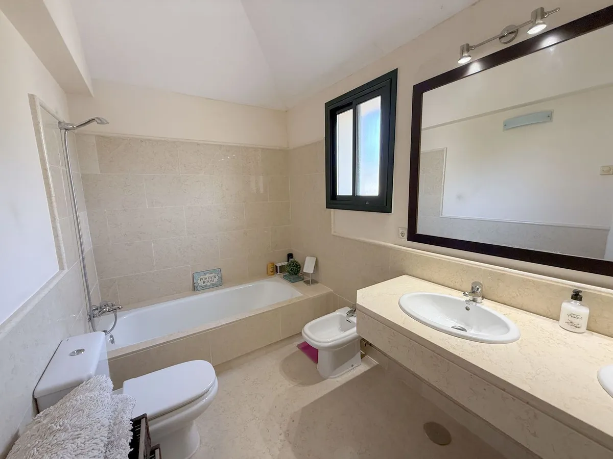 a00b4216-836a-4a88-ab6f-f44caa011876