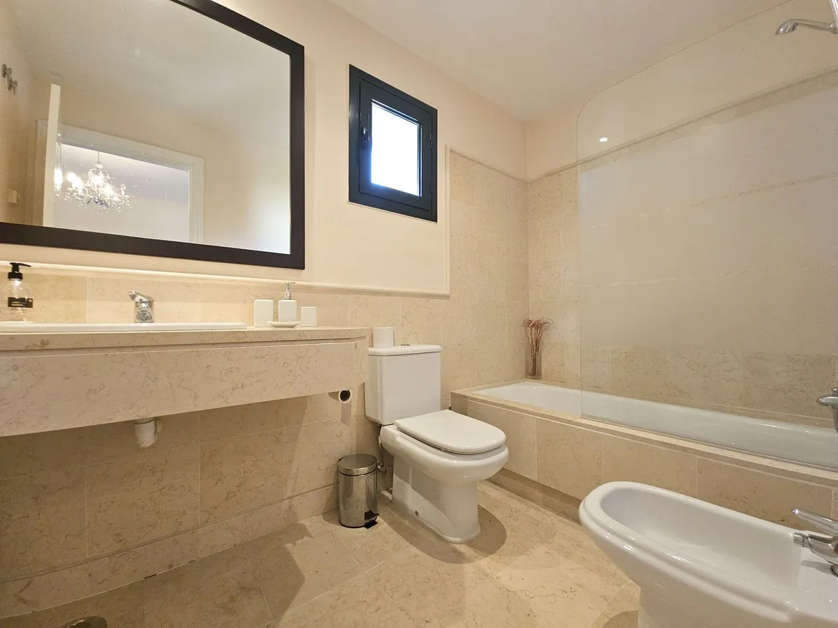 f148b45b-8e8d-41e0-902f-b43851a12b16