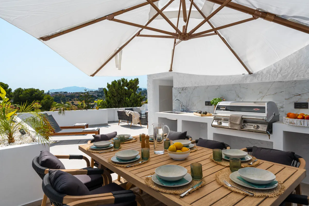 205b748b-1729-41de-a6c6-d602115dc35f