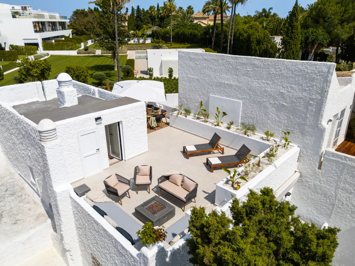 6111a2d4-6a94-4c0b-a99a-e4a7f6db7660