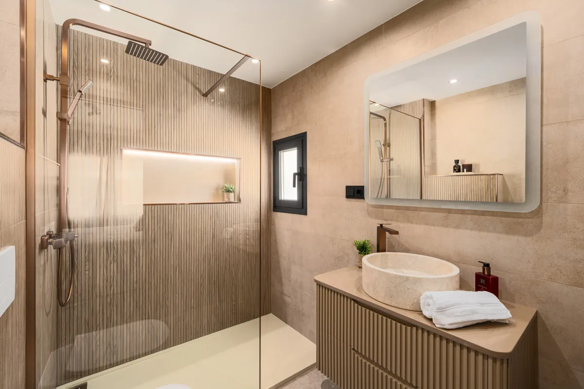 c04a748e-3194-42f8-986d-b54bd070236b