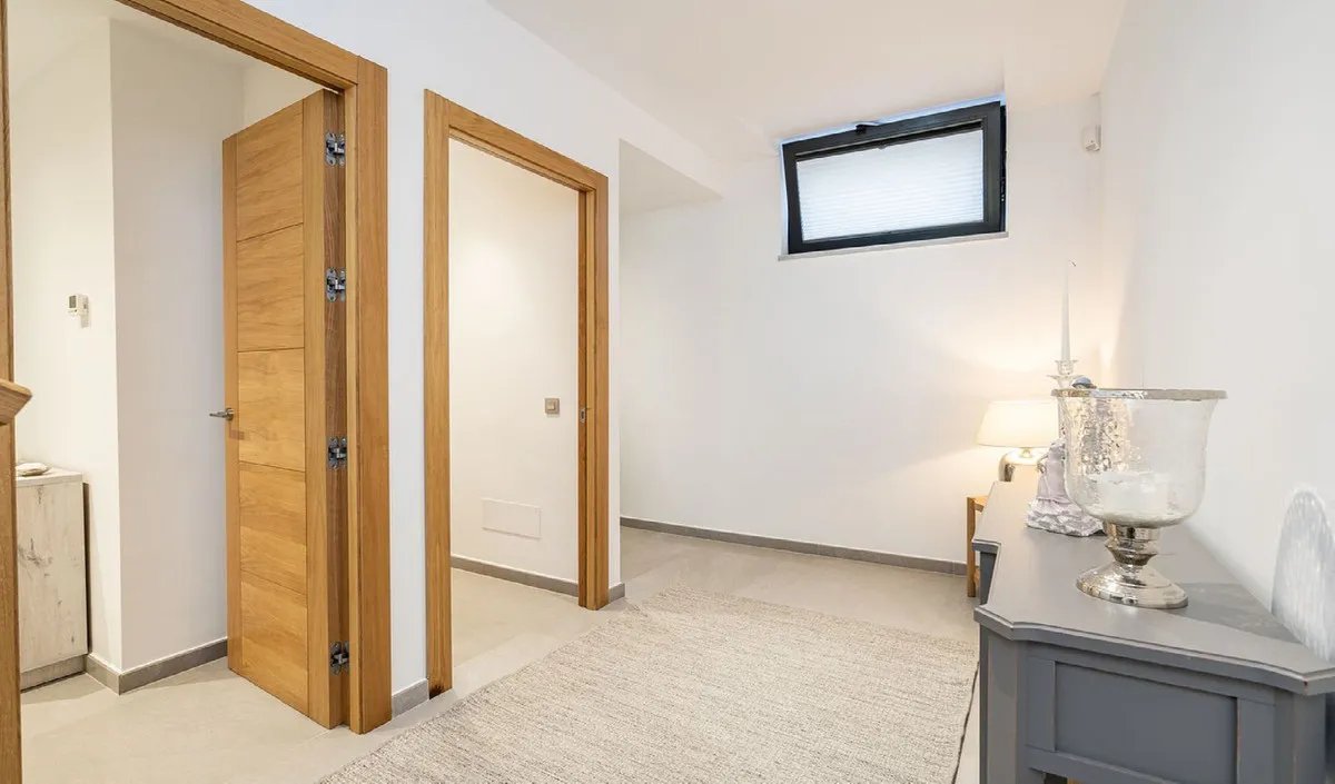 c4ed8739-4a20-41ff-ba42-42996cb6b96d