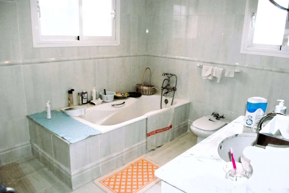 148fcf03-0e4e-45f6-afeb-67145b3b7a12