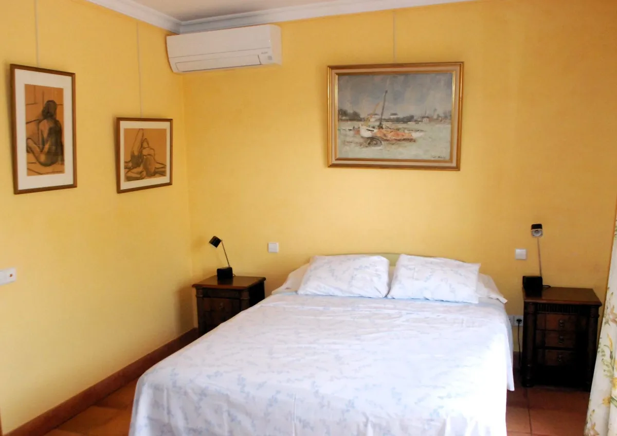 35d8d847-ae63-4b8f-8474-642809d60984