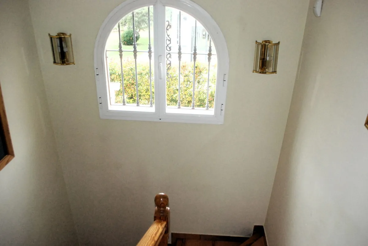 4fda11c1-d0ff-4887-bedd-3c18b88e7dfd