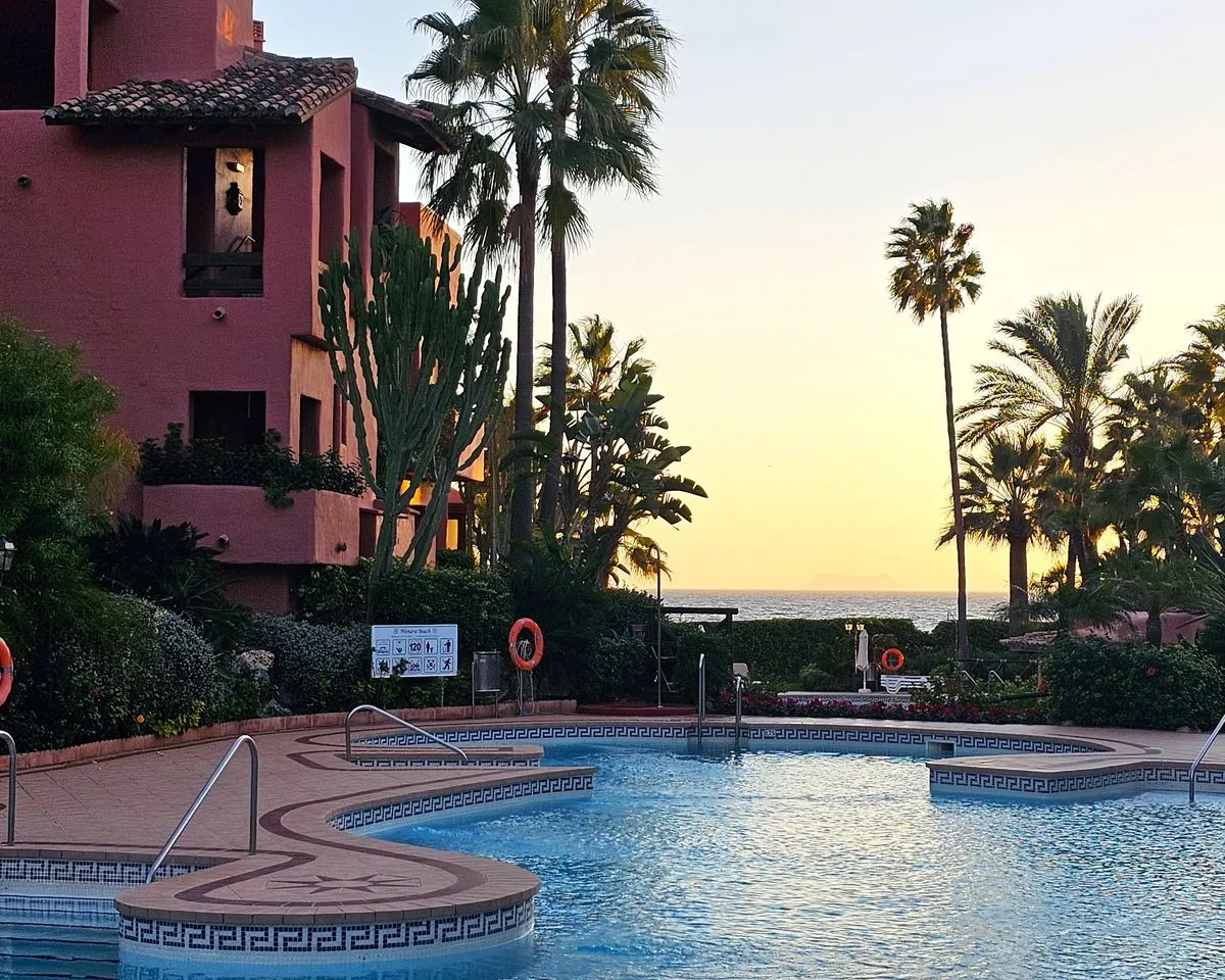 855a214b-aa75-4643-8a01-d66b4b3ed313