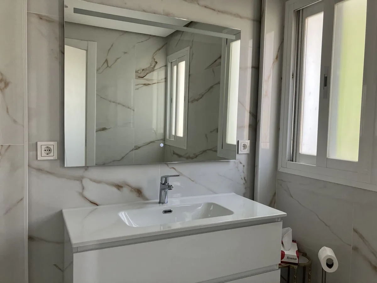 28209612-1d45-46c6-8b29-10d7269cc90f