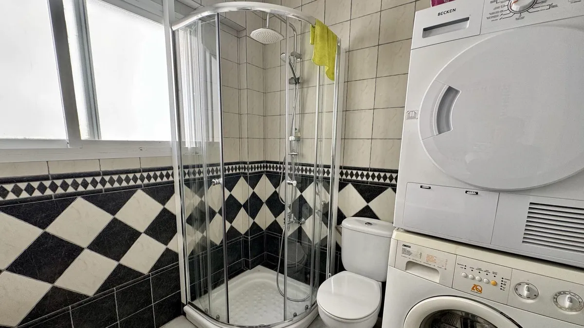 10110145-adf4-41da-9266-f91bf3c9f8b0