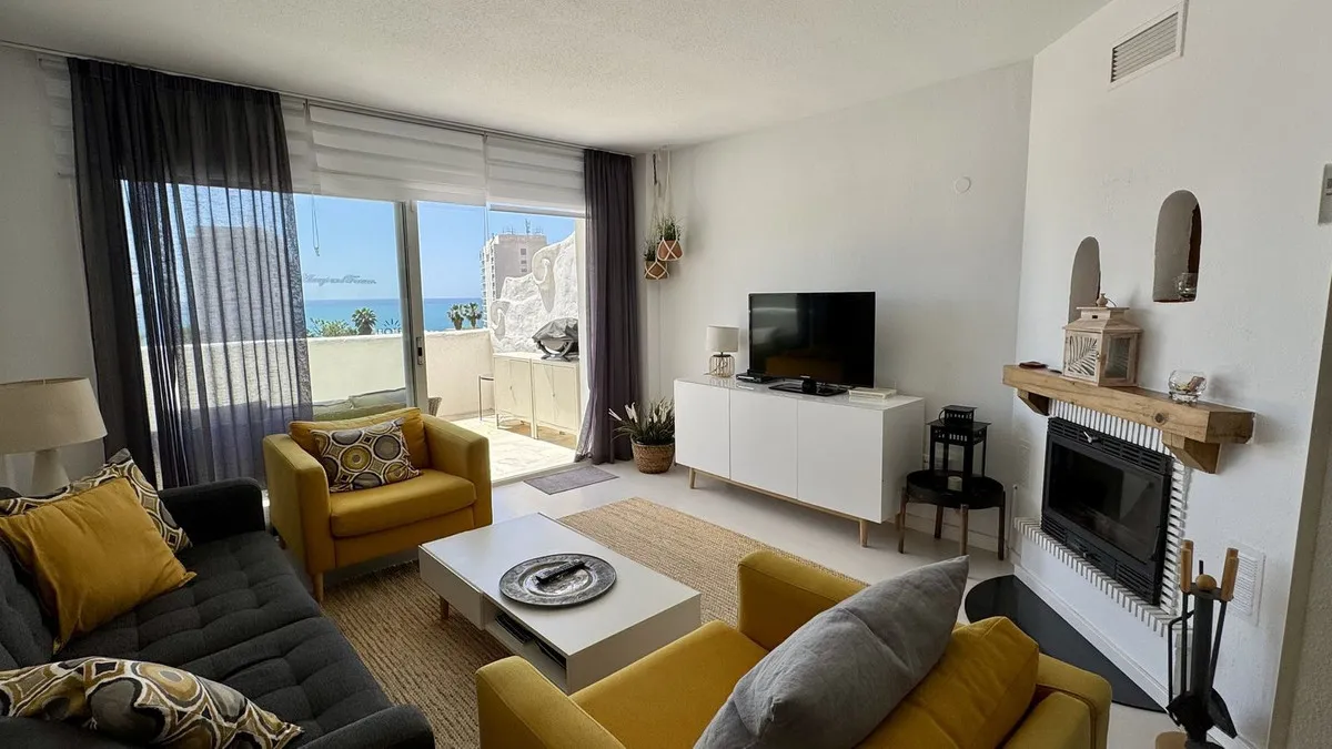 359dce32-ff25-4377-901d-3d19f477c15a