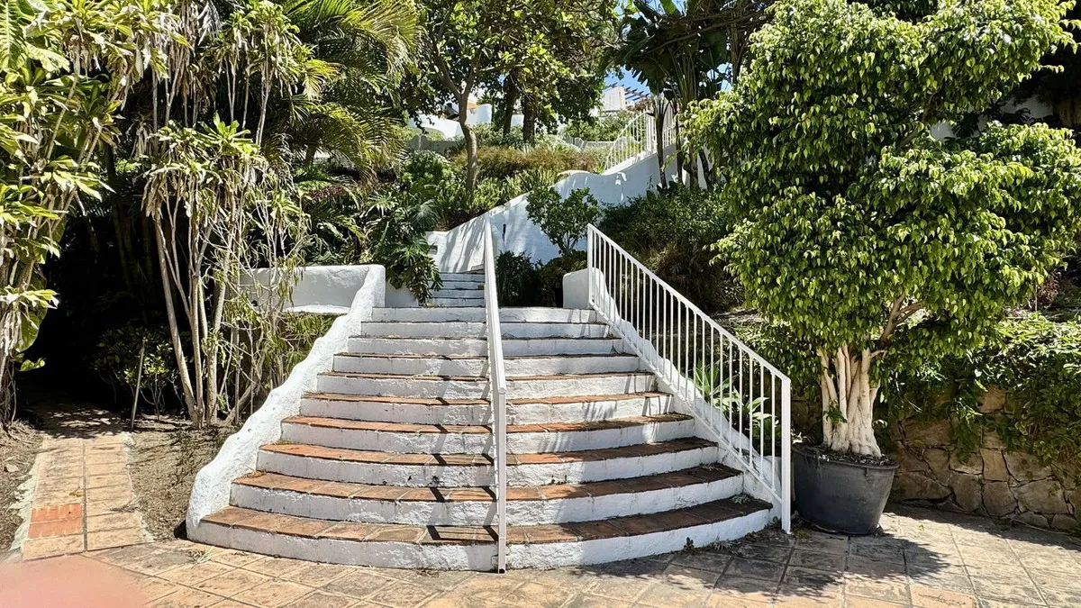 4729fa9a-e1ab-44ce-bdee-8923bd6c40d8