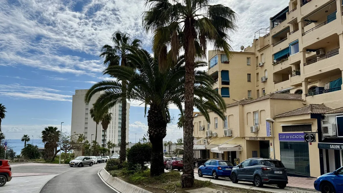 b24023da-8733-43f9-84a7-99d6fafdb4b8