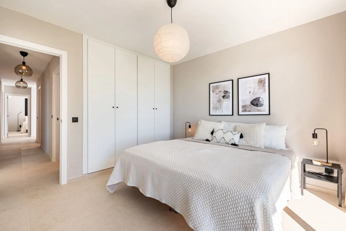 0b735c0e-2831-45c7-b13c-10779f37c092