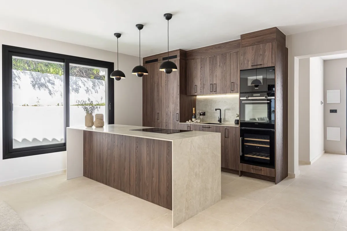 17a2d95e-3e4f-4075-8988-0878e85149c9