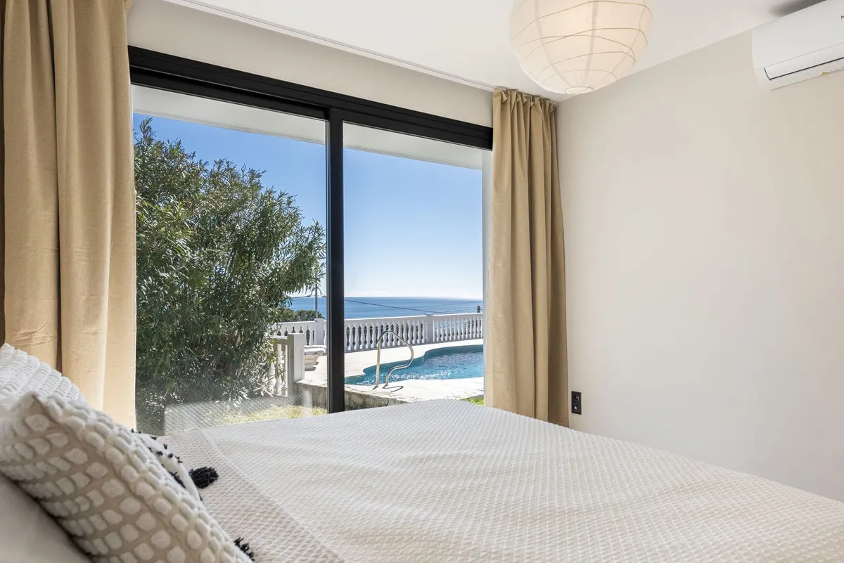 5bd823f1-9766-40b5-840a-e2a94eee27c2