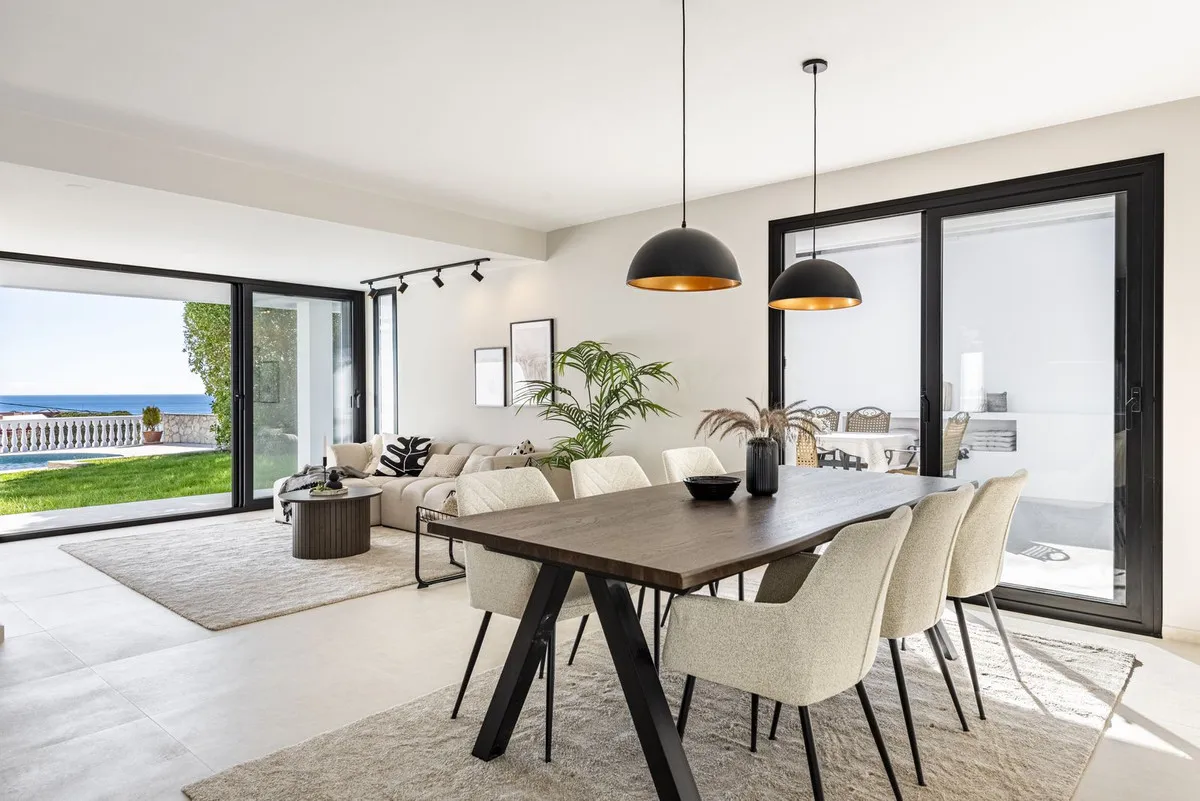 a2fe0850-a57c-4410-9d90-e3c61226247e