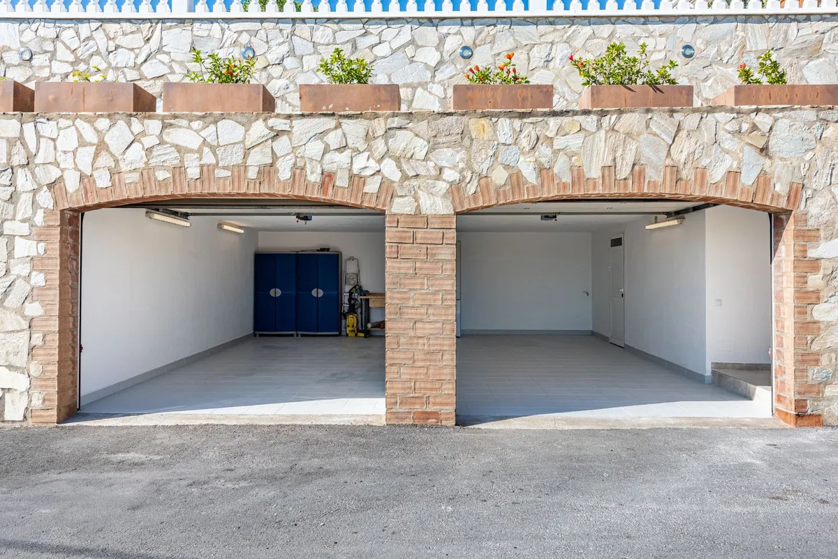 a94d465b-2a84-4a31-820e-8c6273d108eb